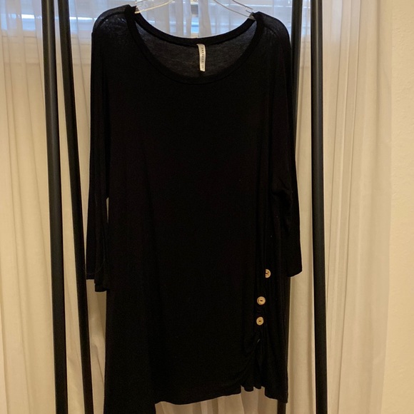 Black long sleeve top - Picture 1 of 2